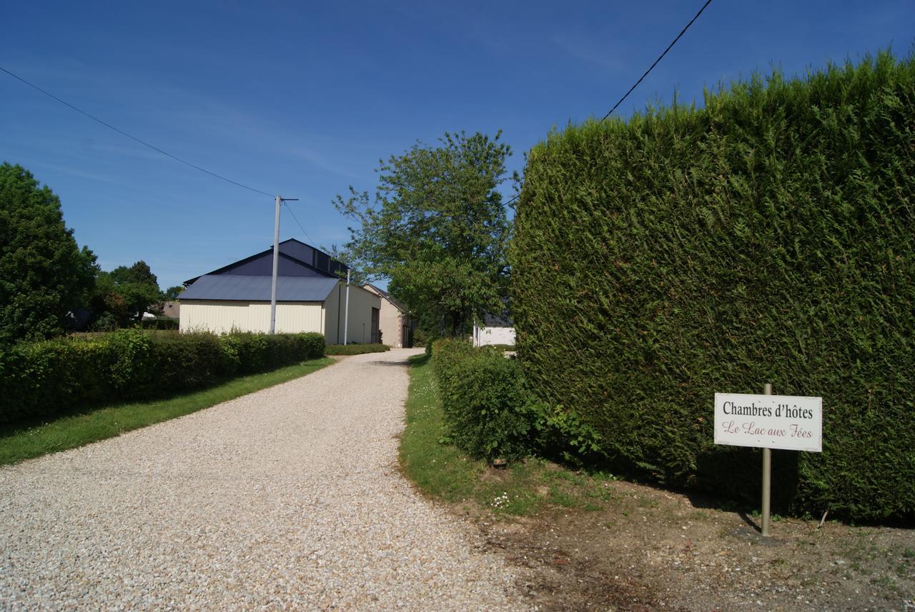Le Lac Aux Fees Henrichemont Buitenkant foto